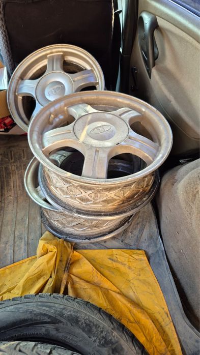 Диск титанка и шины зимние