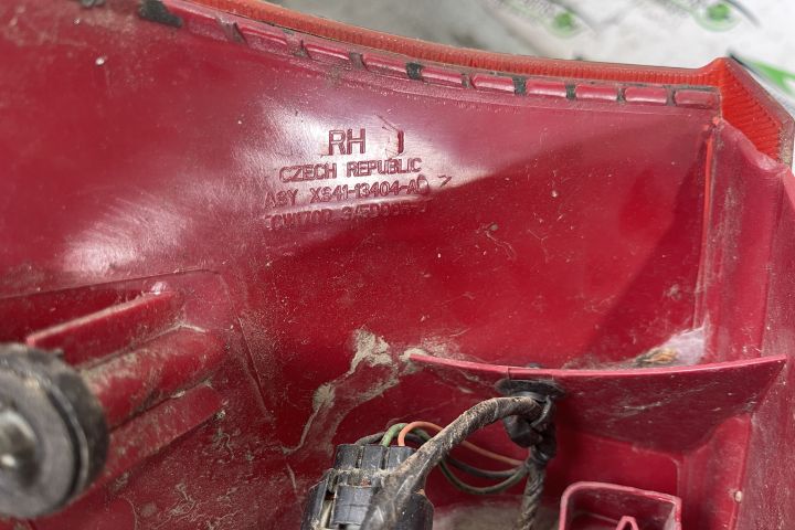 Lampa / Tripla stop dreapta pe aripa XS4113404AD / XS41-13404-AD Ford