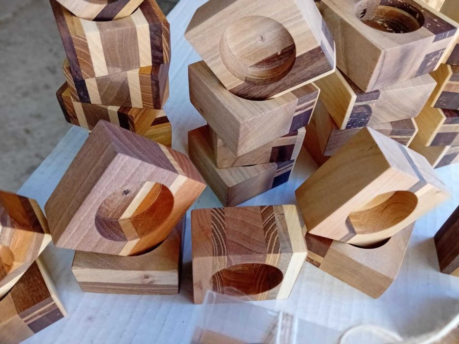 Дървени свещници - ръчна изработка