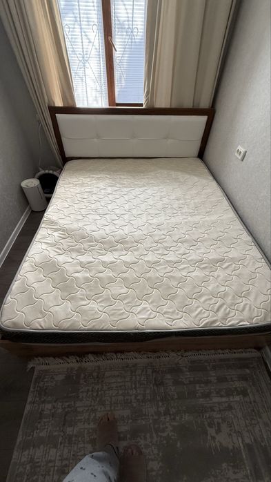 Продается двуспальный матрас