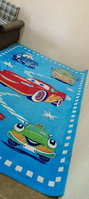 Продам ковёр в детскую комнату