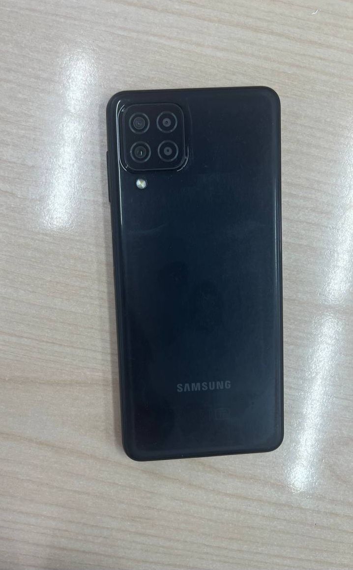 Srochna Telefon arzon narxda sotiladi modeli: Samsung A 22