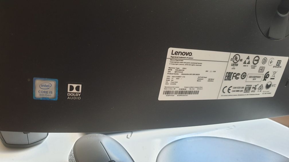 Sistem All in One Lenovo IdeaCentre A 520, I5-8400T, 8GB, HD 1TB