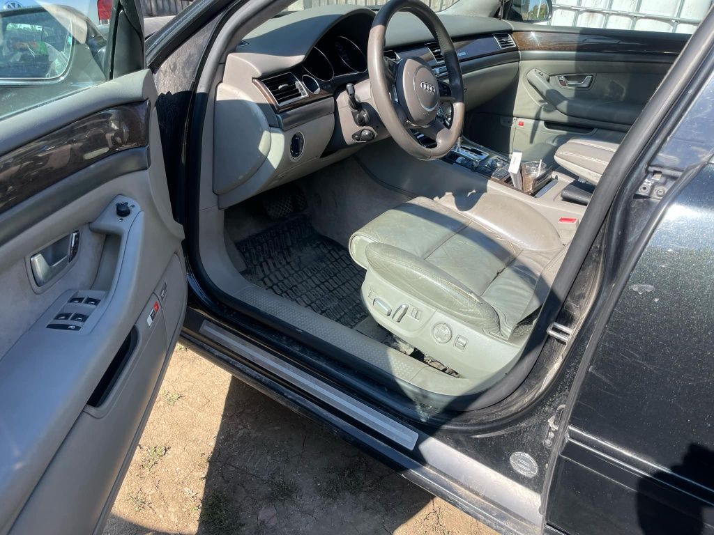 Audi A8 4.2TDI СПЕШНО!