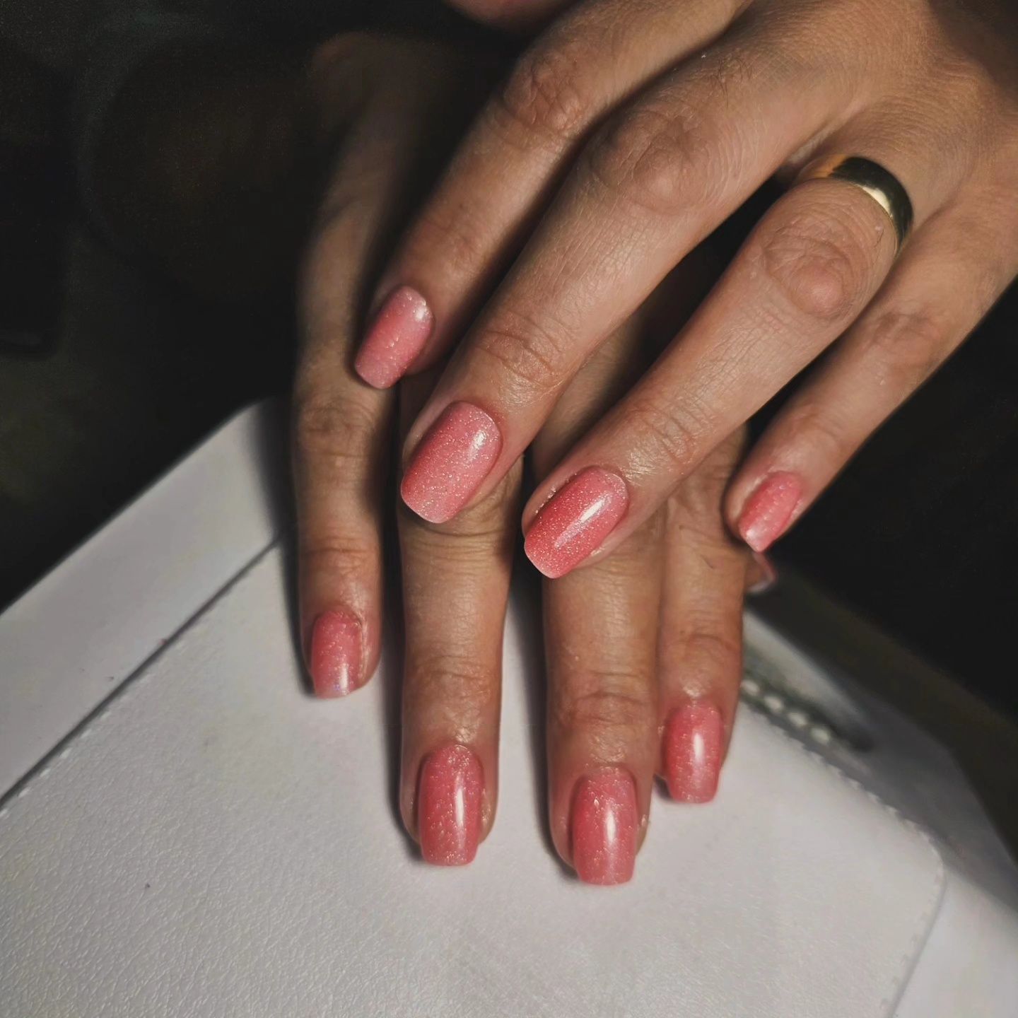 Unghii gel si semi