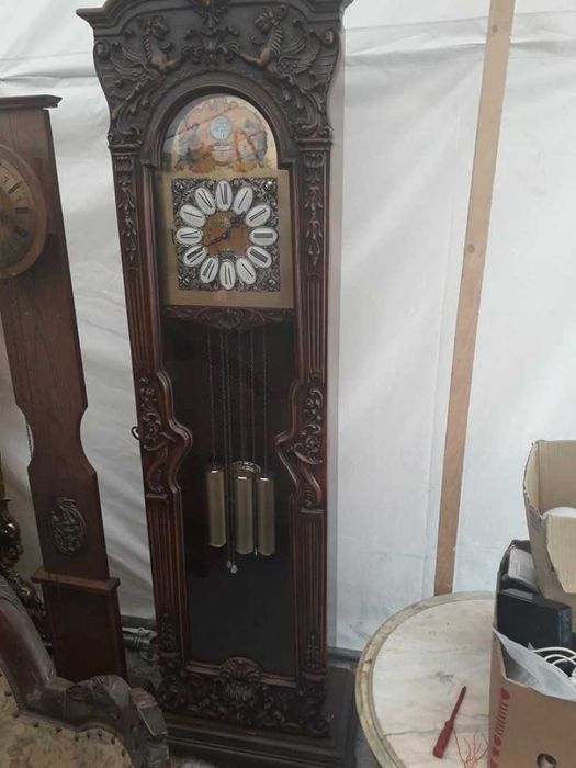 Ceas de podea Tempus Fugil de colectie