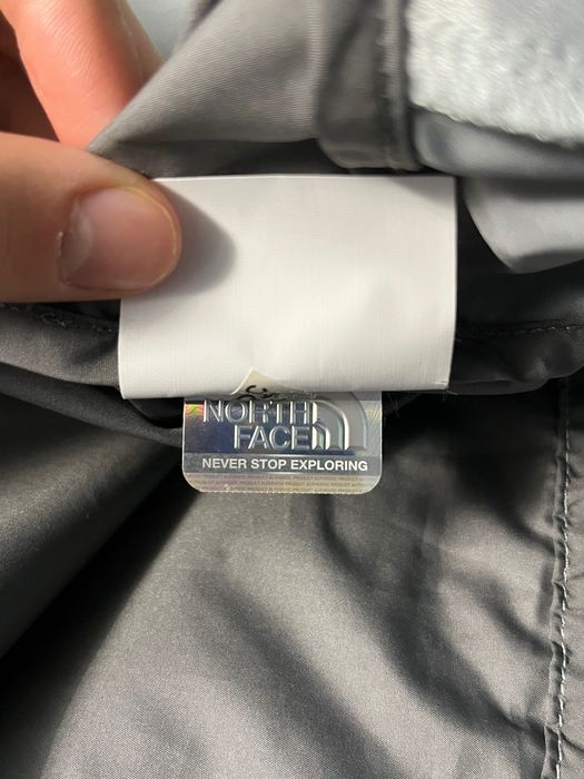 THE North Face яке windrunner Сиво/Синьозелено