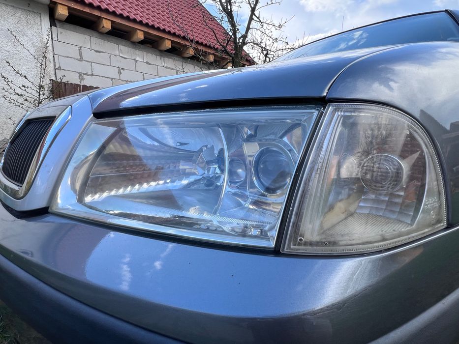 Skoda Octavia 1.8 Turbo – Caroserie complet renovată, stare excelentă.