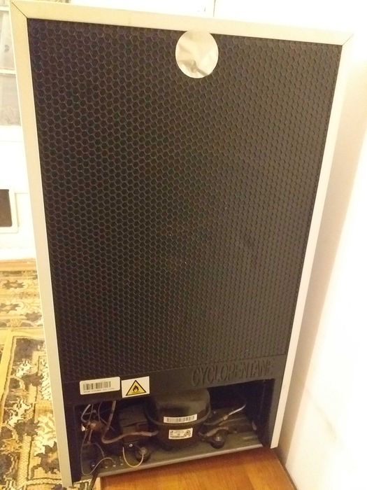 Frigider Vivax NOU , funcționare ireproșabilă, nefolosit , 93 litri