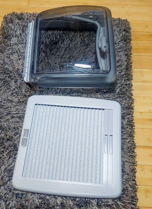 Trapa DOMETIC Heki 40x40