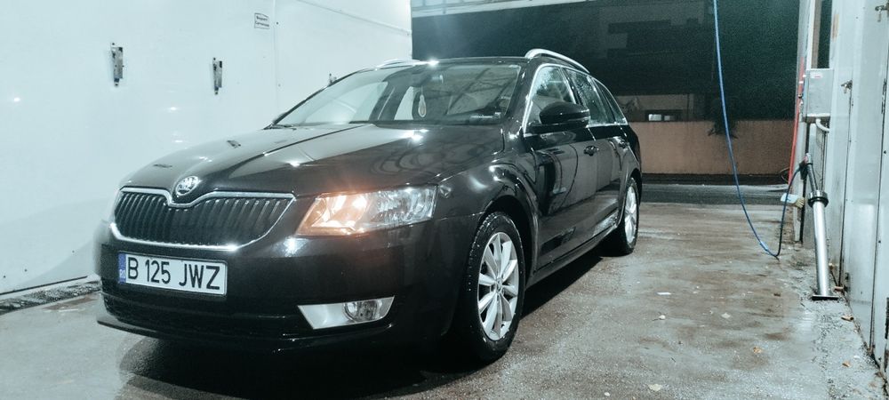 Skoda Octavia 1.2 benzină E5 dsg 7 viteze automată înmatriculată în Ro