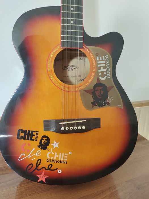 Akustik Gitara sotiladi. Che Guevara version.