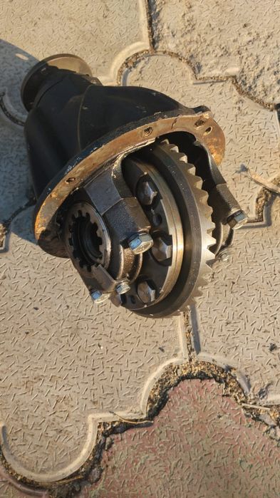 Редуктор ниву  задний новый