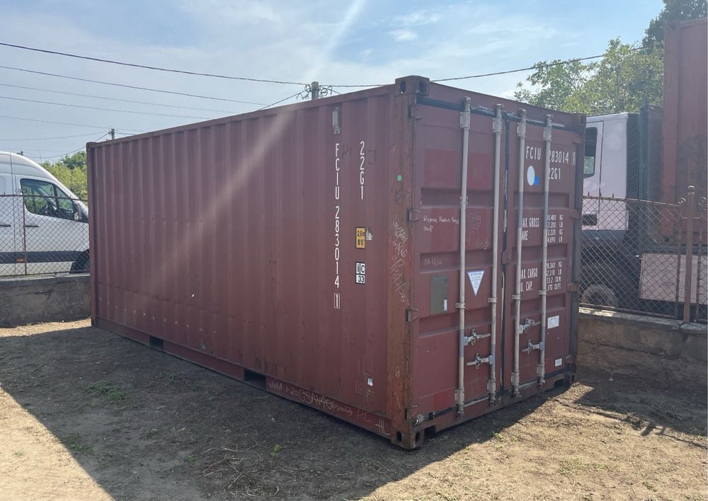 Vând containere maritime 20ft