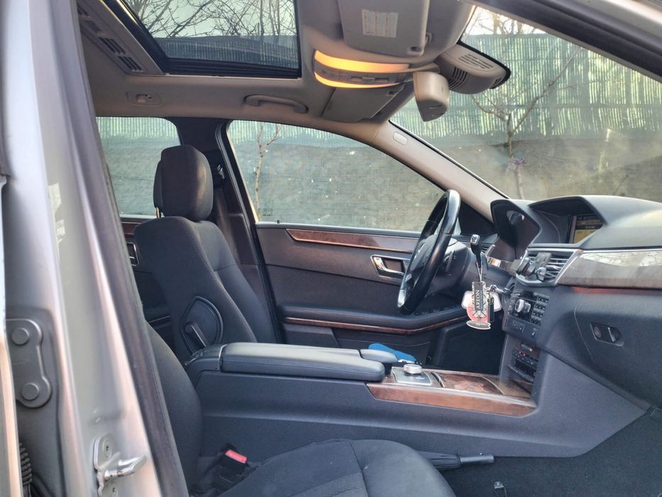 Vand Mercedes Benz E220 blue efficency automat