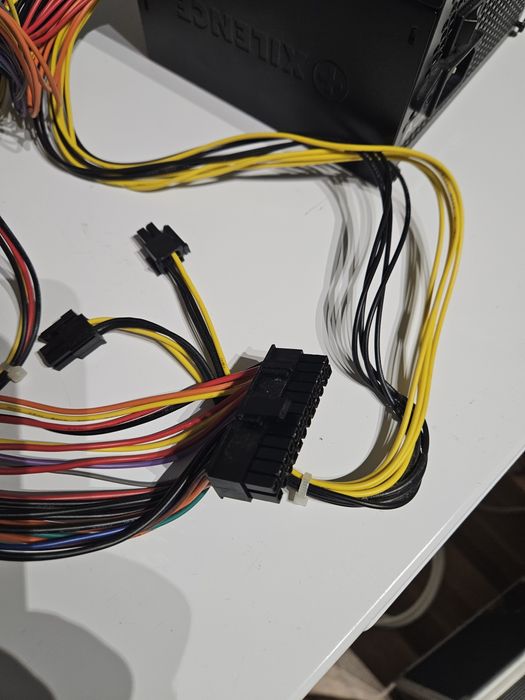 Sursa PC Xilence 500w