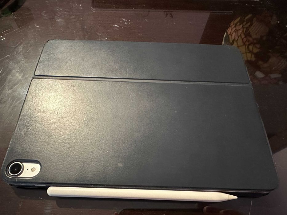 Ipad Pro Gen 1 cu 512GB + Tastatura originala Apple + Apple Pencil