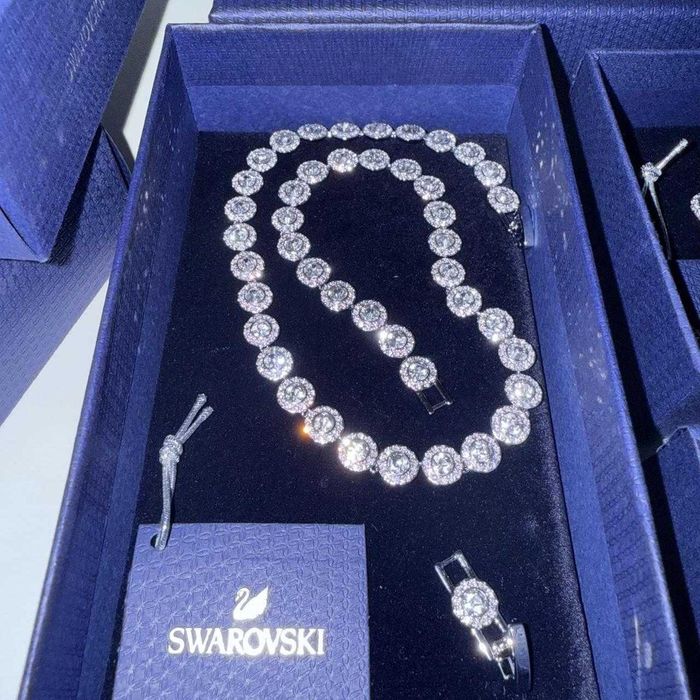 Set Swarovski Angelic Argintiu - Colier/Bratara/Cercei