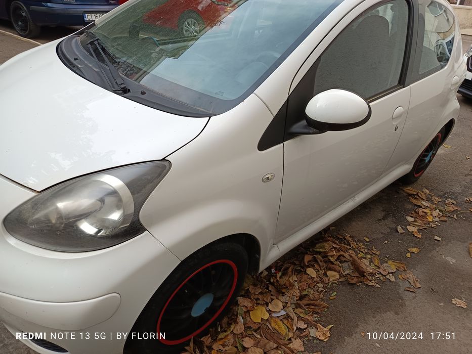 Toyota aygo 2011 vând/schimb cu Smartfortwo