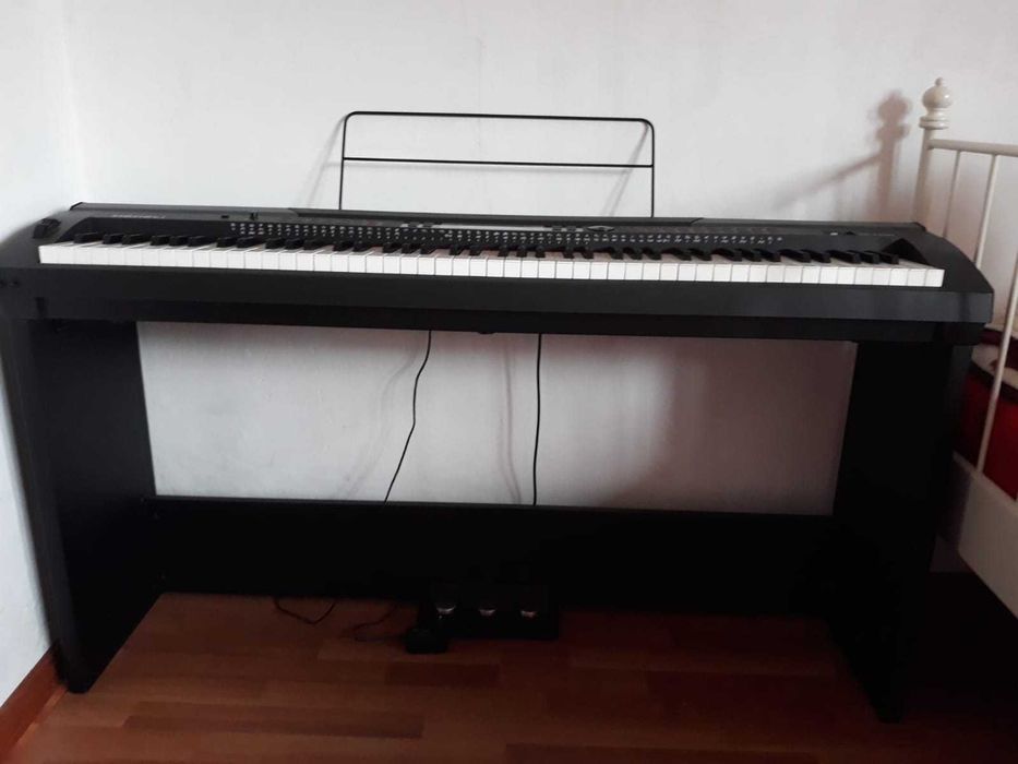 SP4200/BK Medeli Performer Series Pian Digital + suport