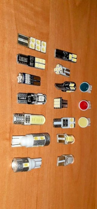 Leduri auto 12v colorate
