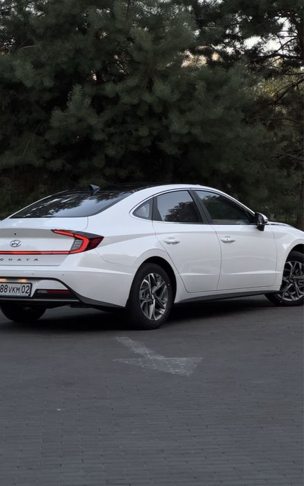 Hyundai sonata 2023, пробег 8000 км