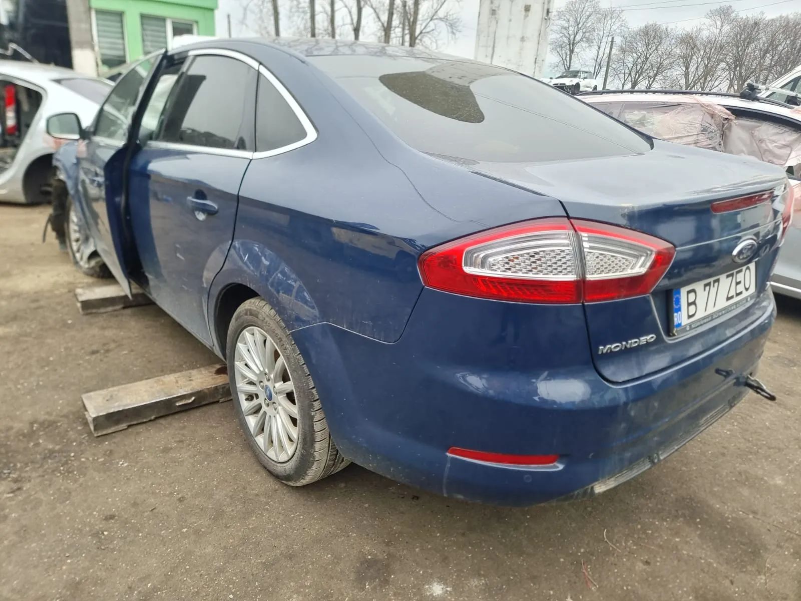 dezmembrez Ford Mondeo MK4 facelift, an 2014, motor 2.0 tdci 140cp cod UFBA, cutie de viteze manuala 6+1 trepte