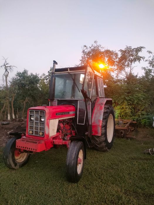 International 574