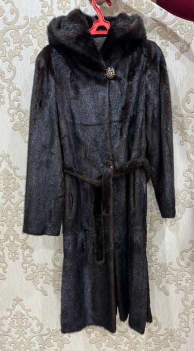 Шуба норковая длинная с капюшоном
