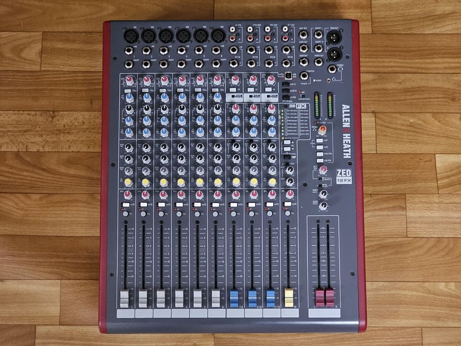 Пассивный микшерный пульт ALLEN&HEATH ZED-12FX