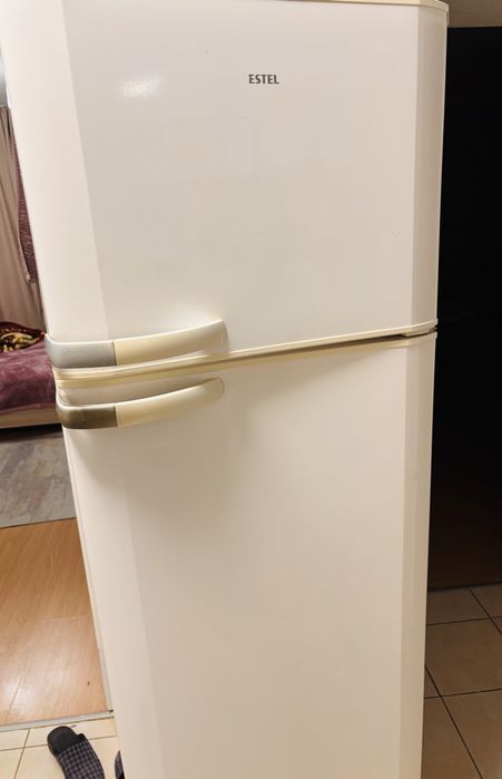 Продам холодильник Vestel