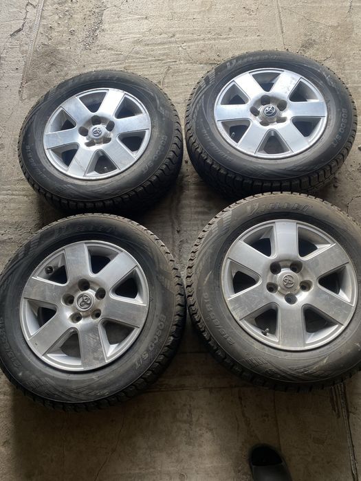 Продам Зимние шины Р16 липучка