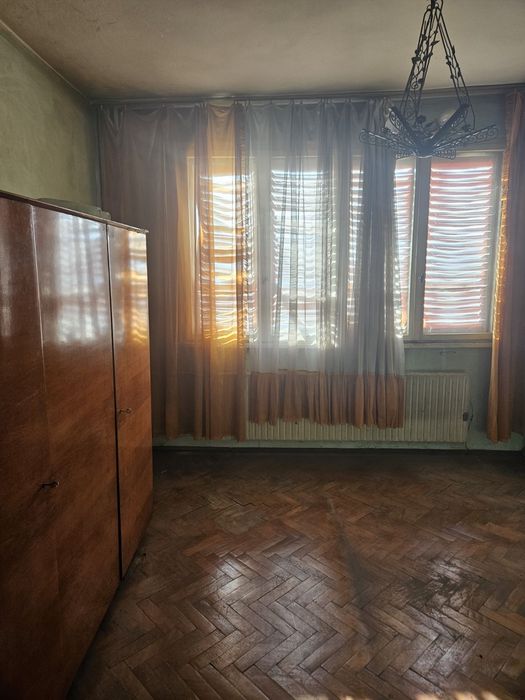 Апартамент-Идеален център