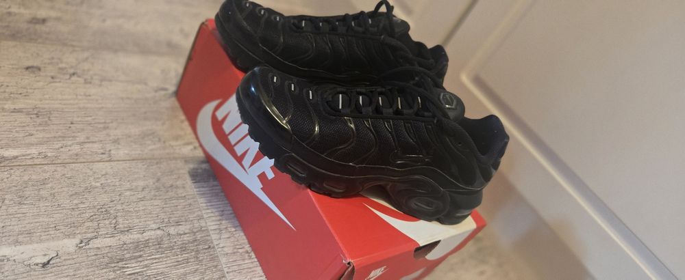 Оригинални маратонки по 180лв за брой