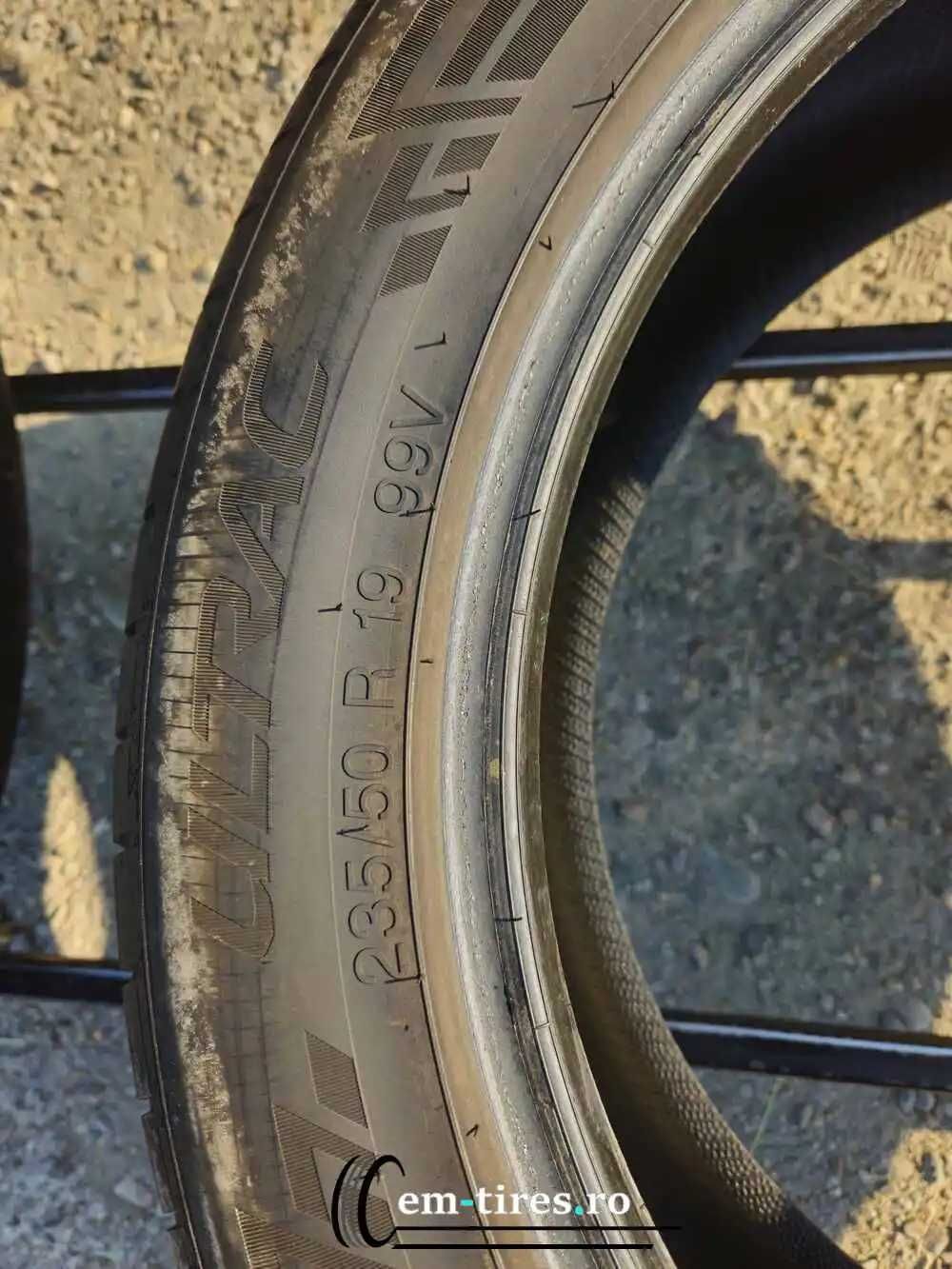 SET 2 Anvelope Vara 235/50 R19 VREDESTEIN Ultrac 99V