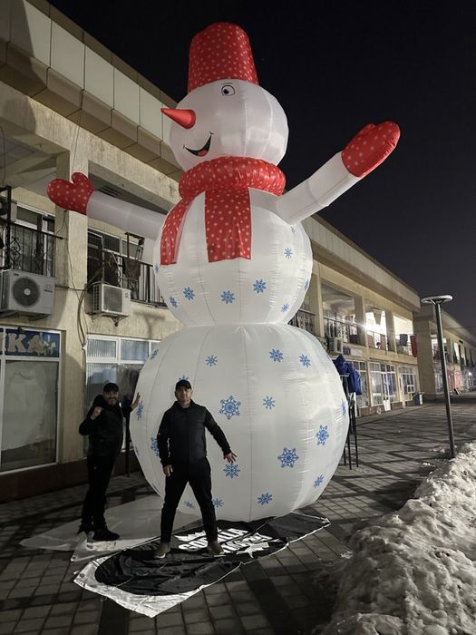 Мы изготавливаем  движеюся  надувные фигуры персонажей