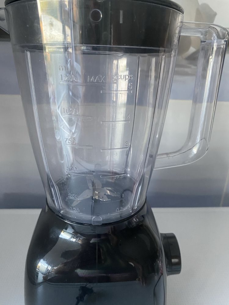 блендер Philips от серията Daily Collection