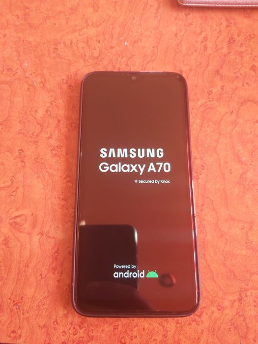 Vând Samsung A70