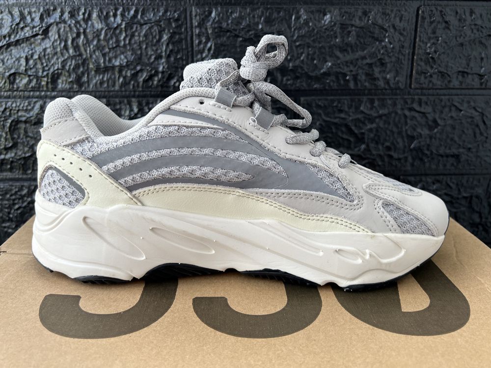 Yeezy 700 Static 40 41 1/3