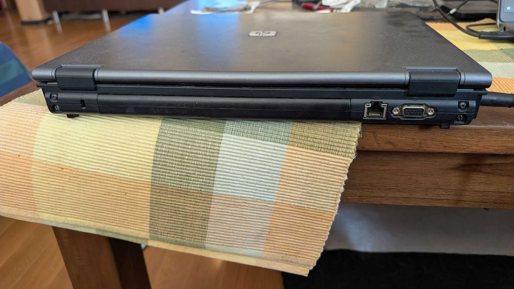 Лаптоп HP 6715s, AMD Turion , SSD 112GB