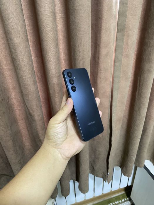 Samsung Galaxy A16 128/4 aybi ozgina palasa bor tel vakum ochilgan.