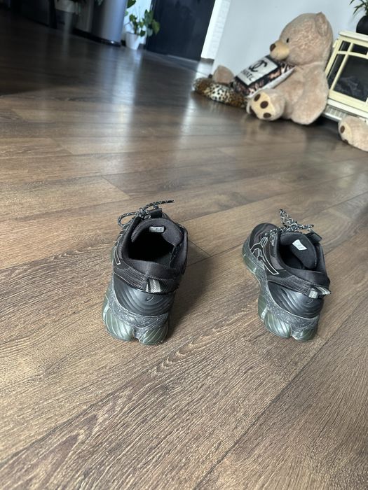 Обувки Asics като нови