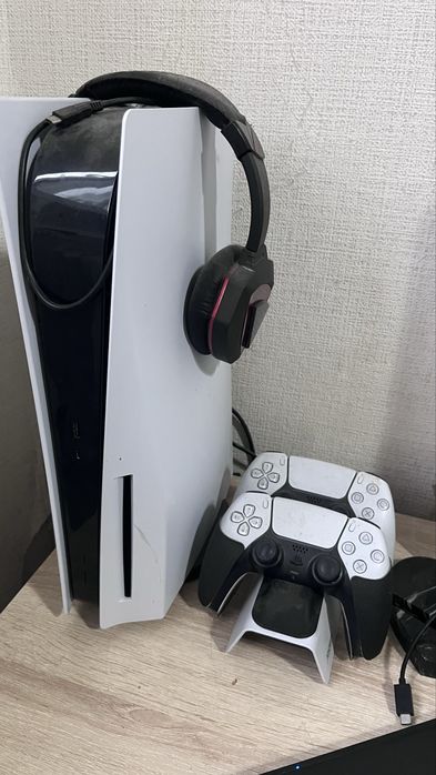 Продам PS5 приставку