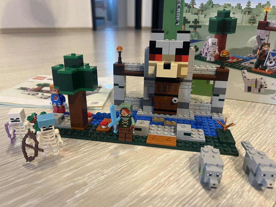 Lego minecraft Fortareata Lupilor