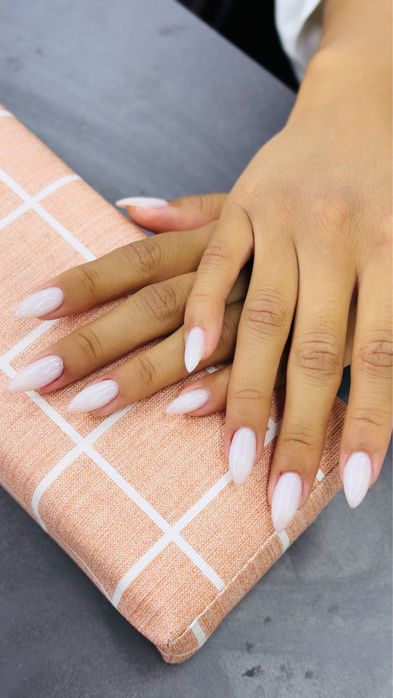 Все виды манекюрных услуг