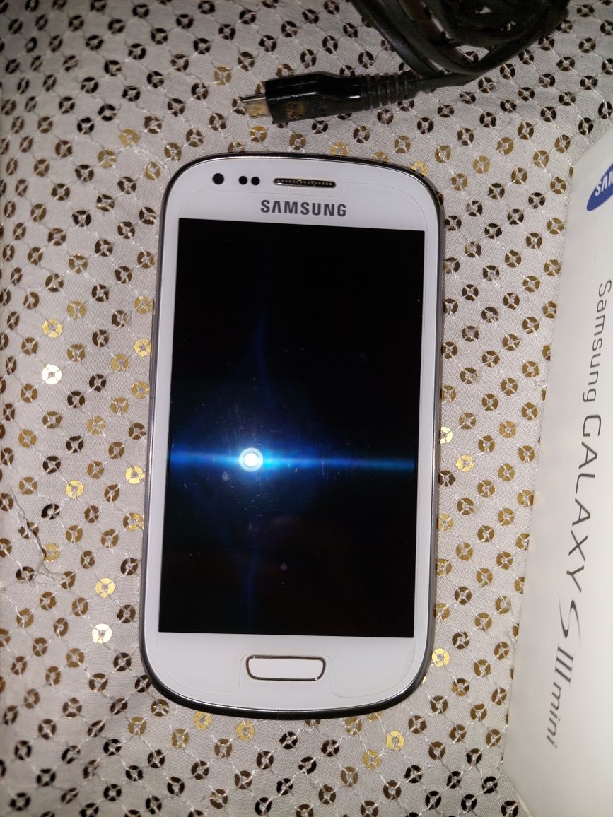 Телефони: Samsung Galaxy S3 Mini, HTC Tattoo