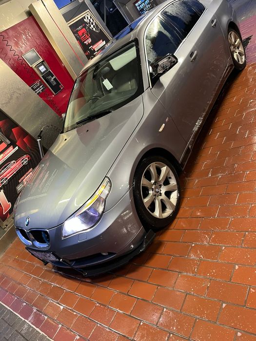 Dezmembrez BMW e60 525i automat