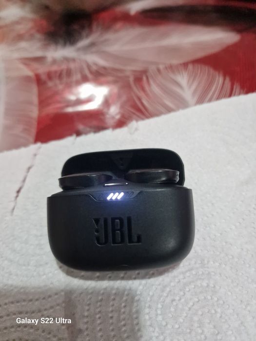 Căști wireless JBL Tune 130NC TWS.