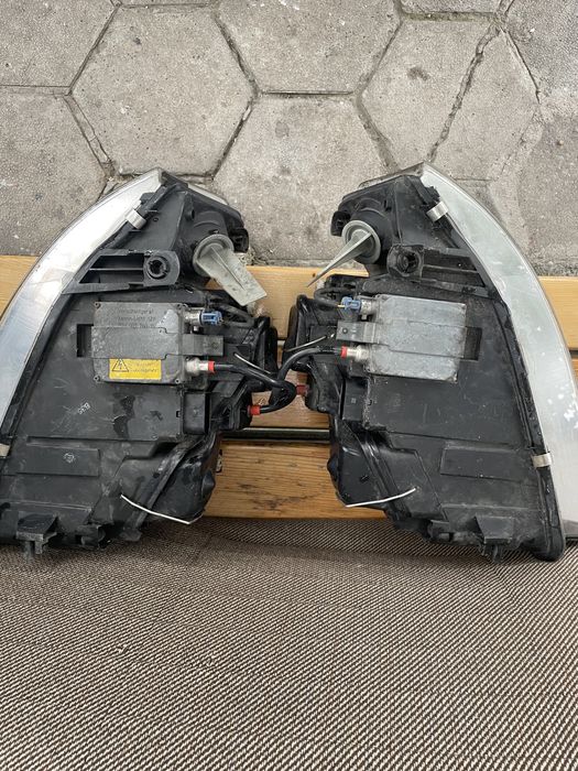 Оригинални фарове за ауди а 6 ксенонови оборудвани цената е за комплек