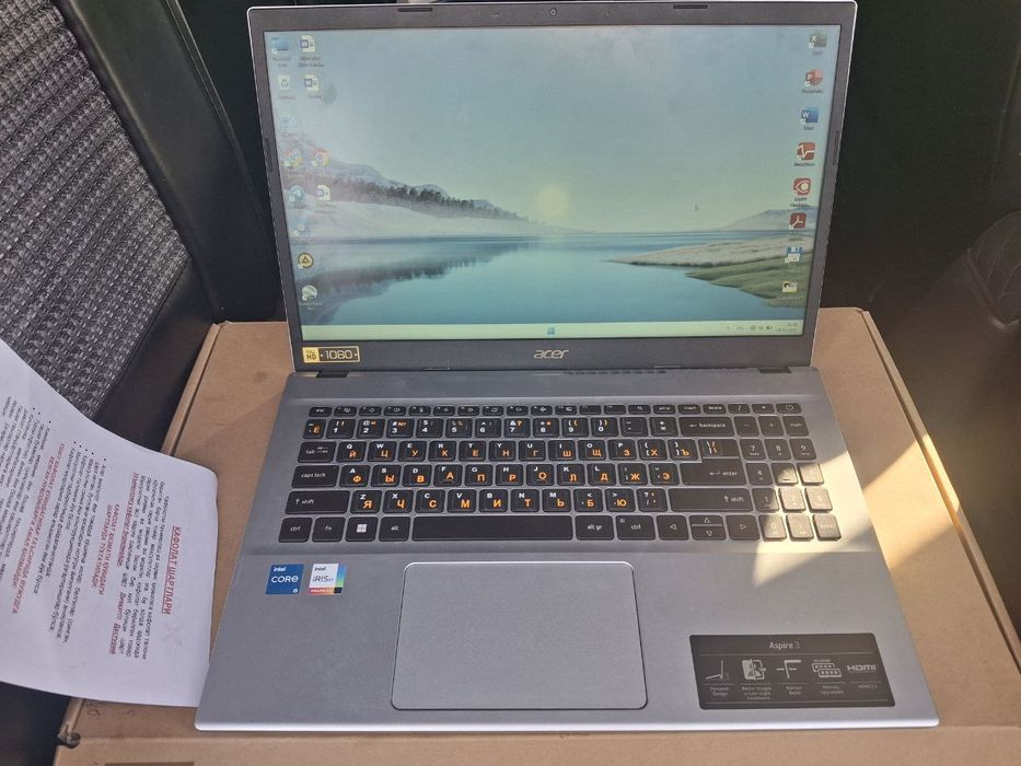 Notebook aser deyarli yangi